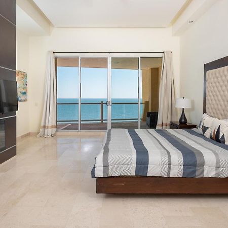 Encanto Living Penthouse By Kivoya Rocky Point Exterior photo