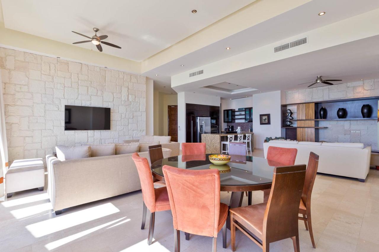 Encanto Living Penthouse By Kivoya Rocky Point Exterior photo