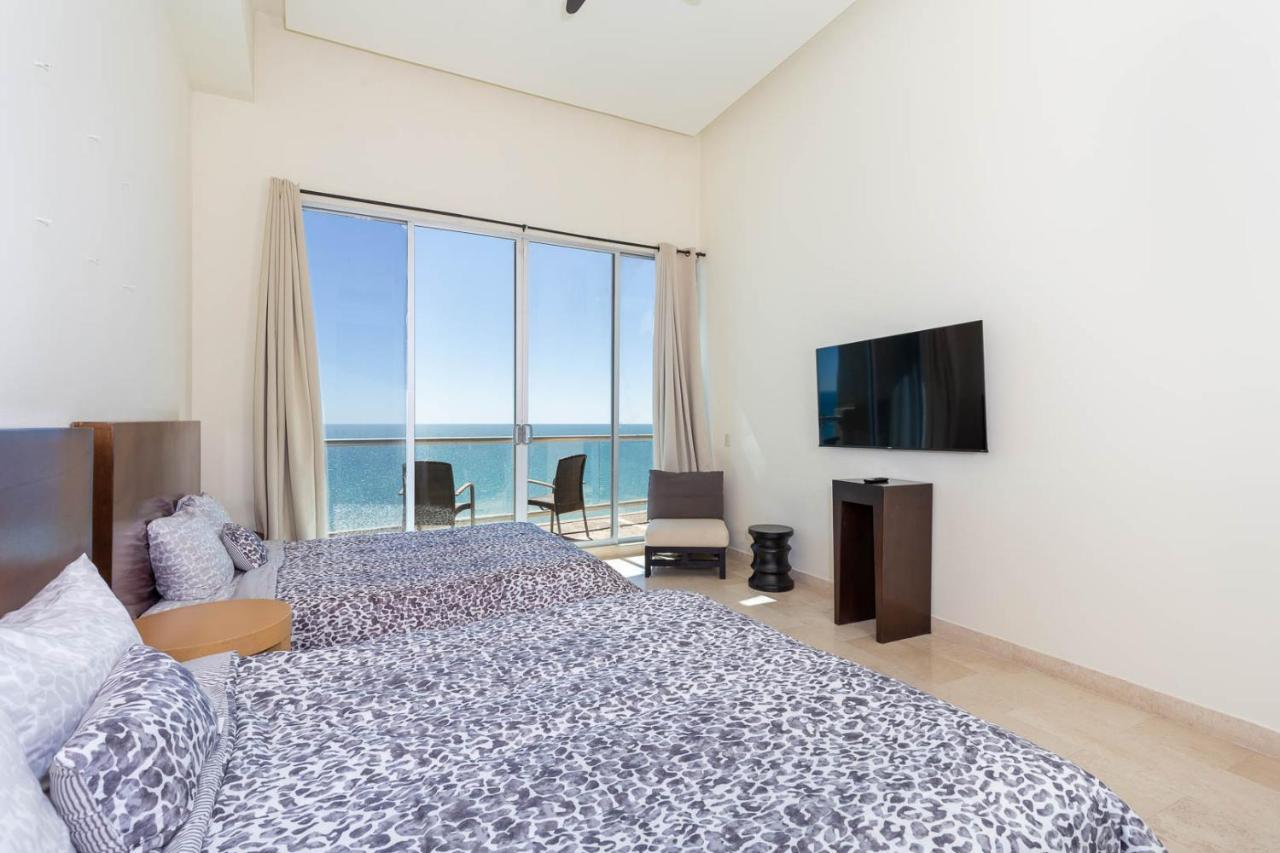 Encanto Living Penthouse By Kivoya Rocky Point Exterior photo