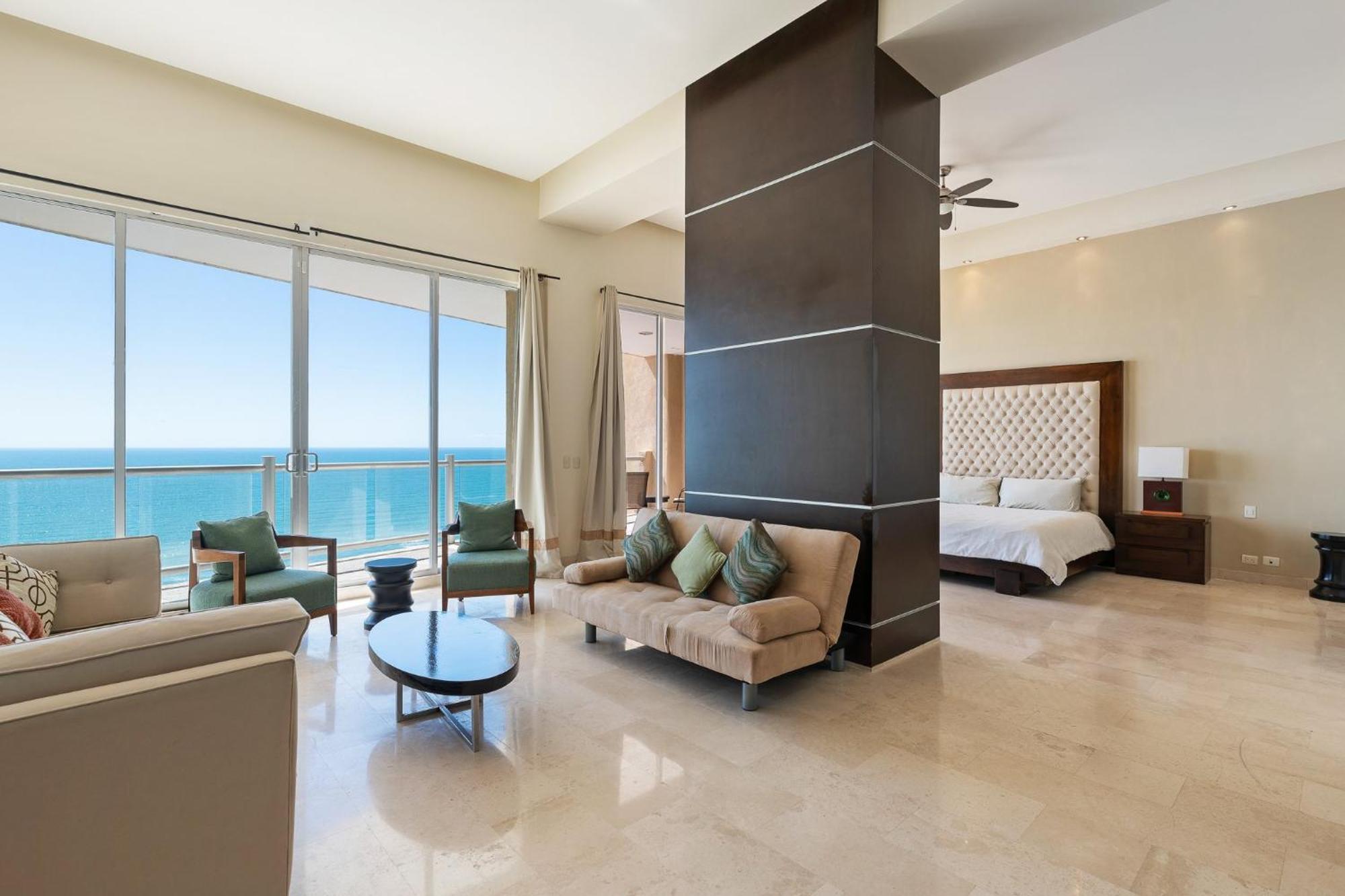 Encanto Living Penthouse By Kivoya Rocky Point Room photo