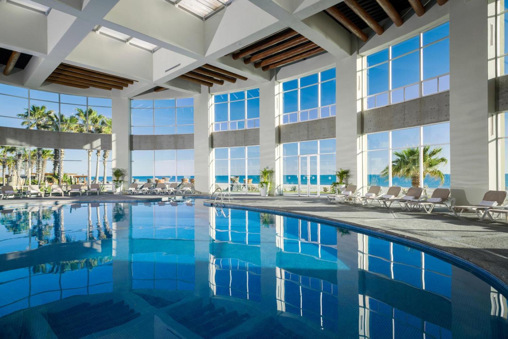 Encanto Living Penthouse By Kivoya Rocky Point Exterior photo