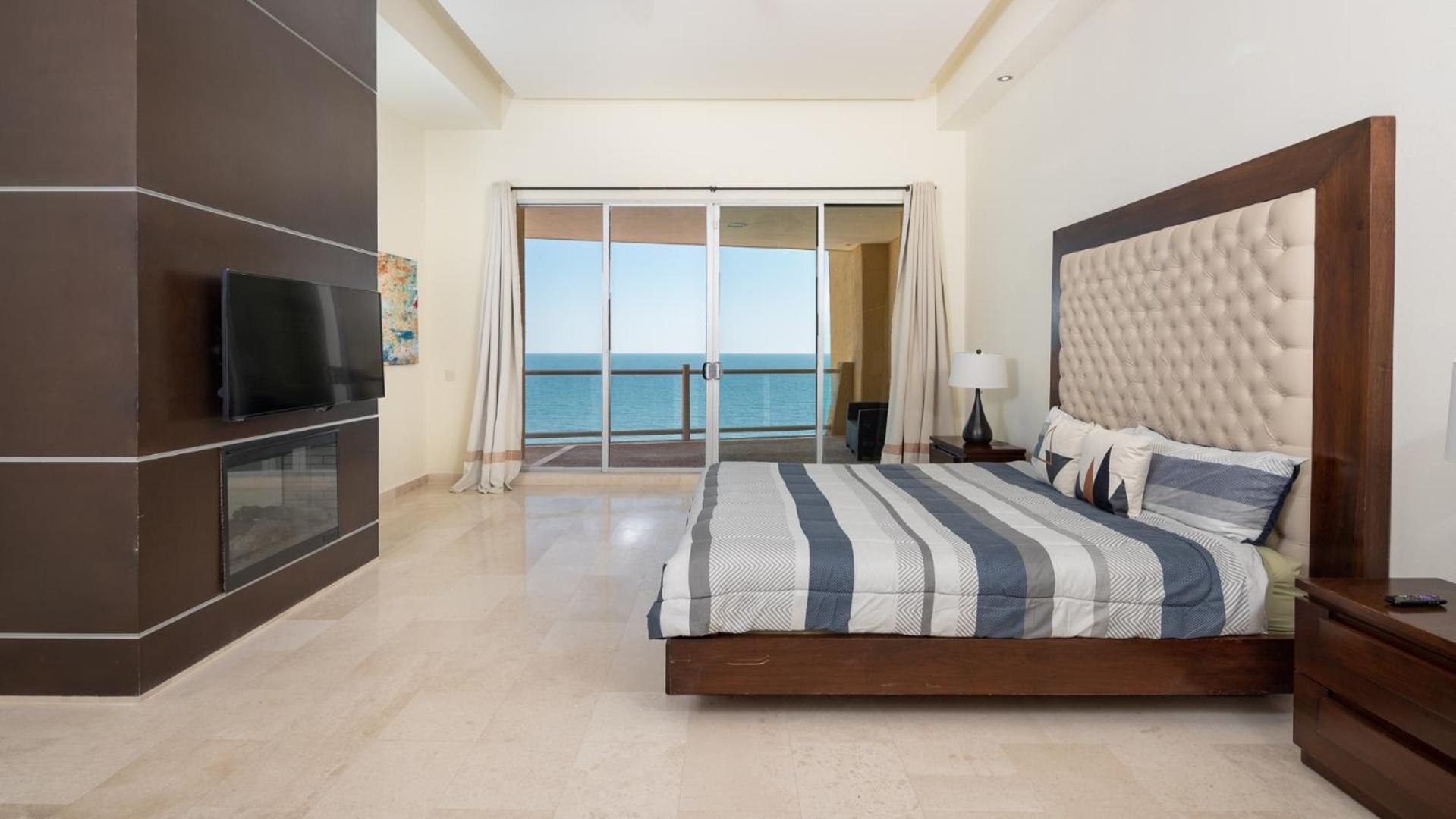 Encanto Living Penthouse By Kivoya Rocky Point Exterior photo