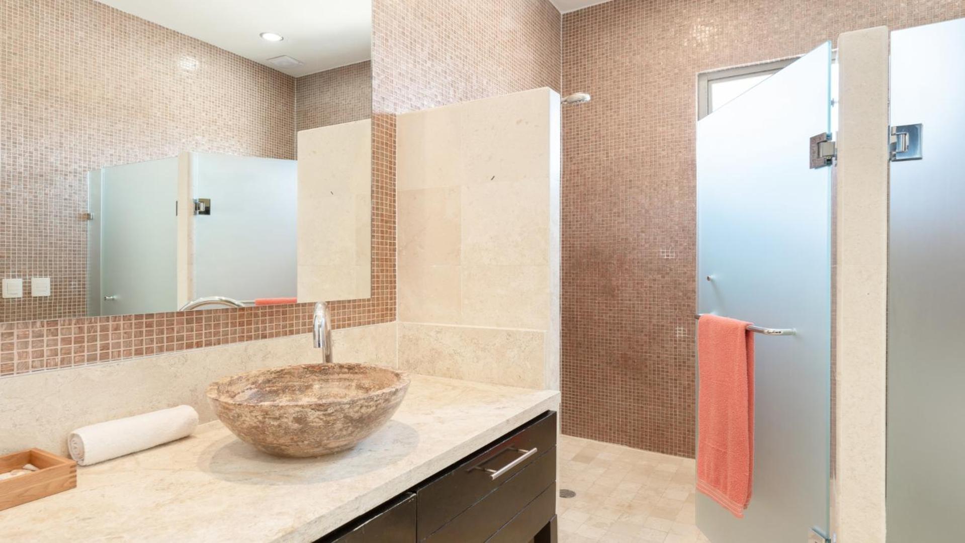 Encanto Living Penthouse By Kivoya Rocky Point Exterior photo