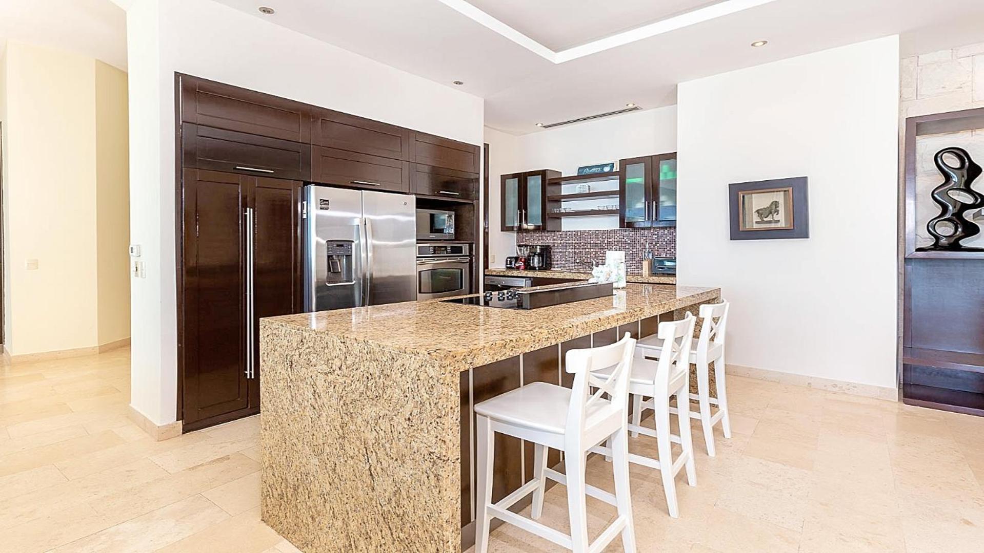 Encanto Living Penthouse By Kivoya Rocky Point Exterior photo